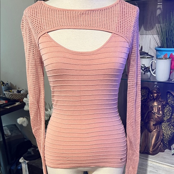 Guess Pink Long Sleeve Cutout Sweater size S - Picture 1 of 9